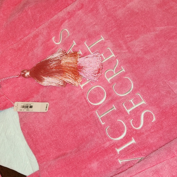Victoria’s Secret NWT Weekender Getaway Beach Tote - Picture 3 of 5